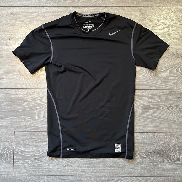 Nike Pro Combat Athletic Compression T-Shirt - Picture 1 of 3